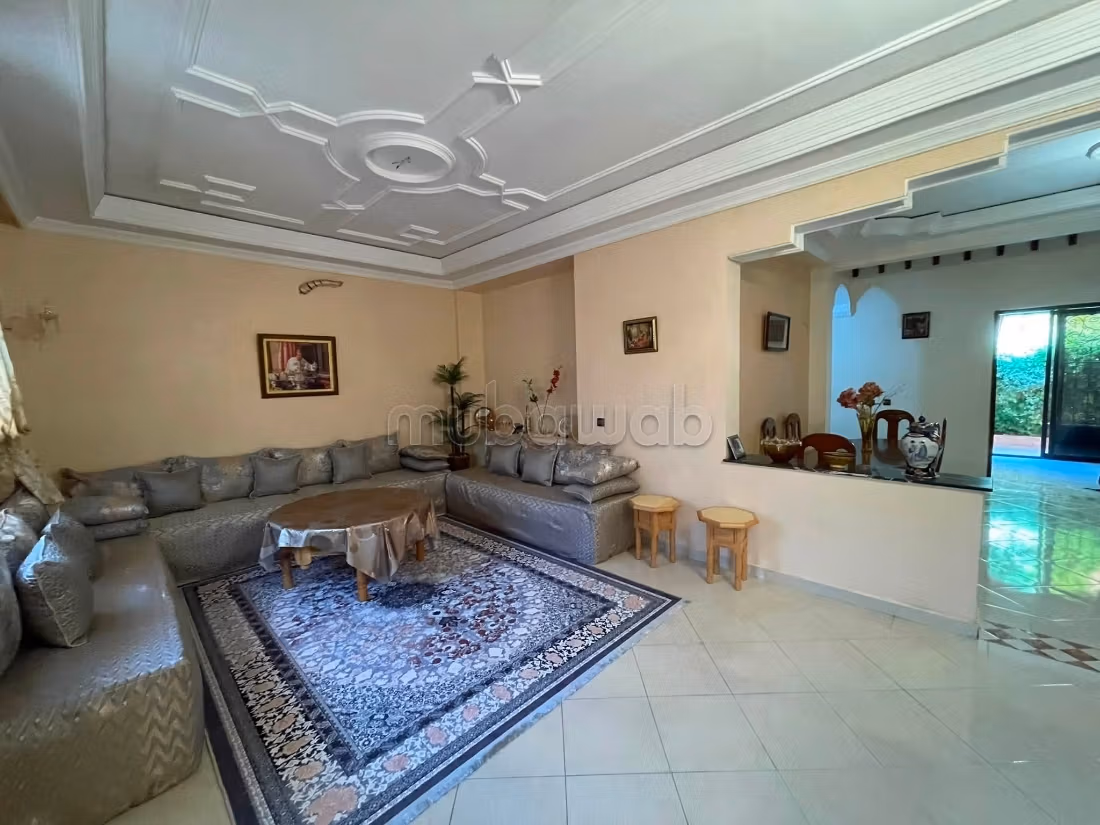 Villa in affitto con 6 camere situata a Izdihar