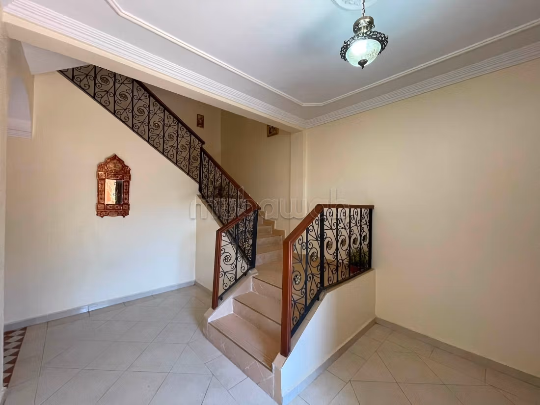 Villa in affitto con 6 camere situata a Izdihar