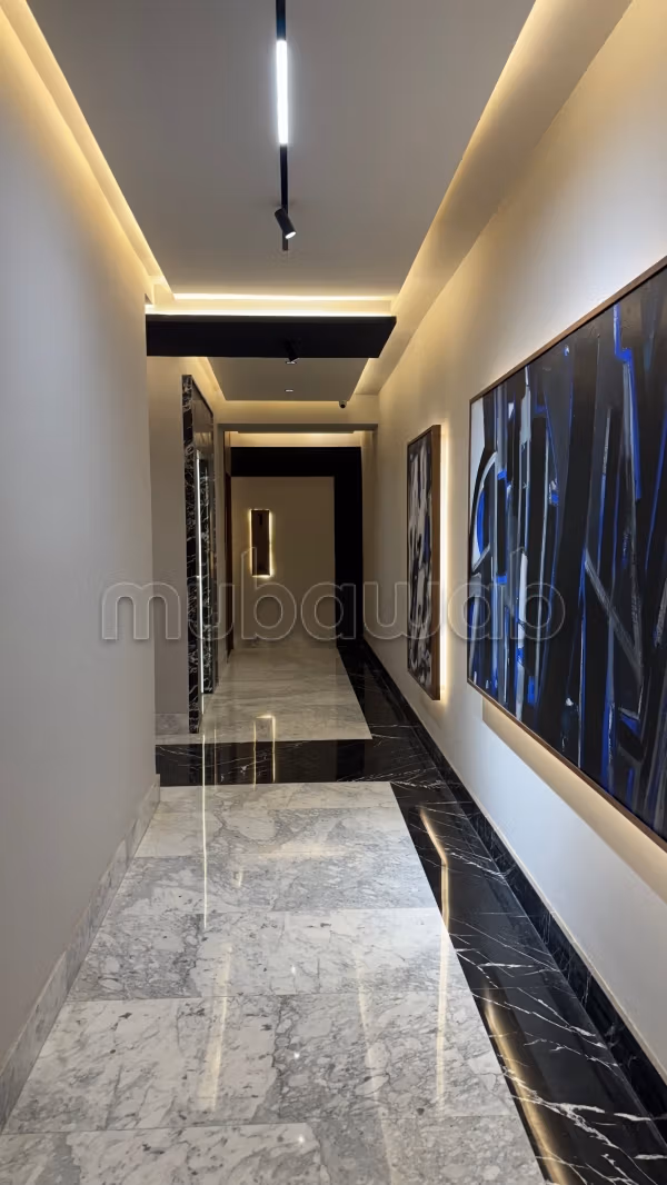NEW apartment never occupied 107 m2 near CFC