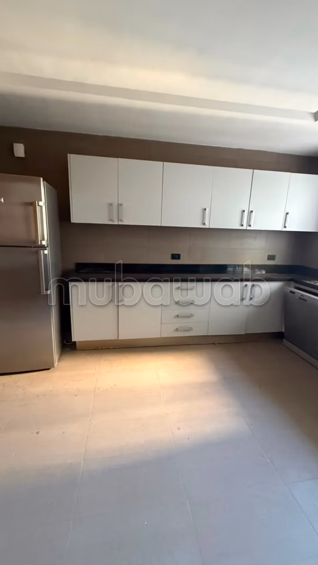 À louer Appartement de 200 m²
Haut Agdal — 3
