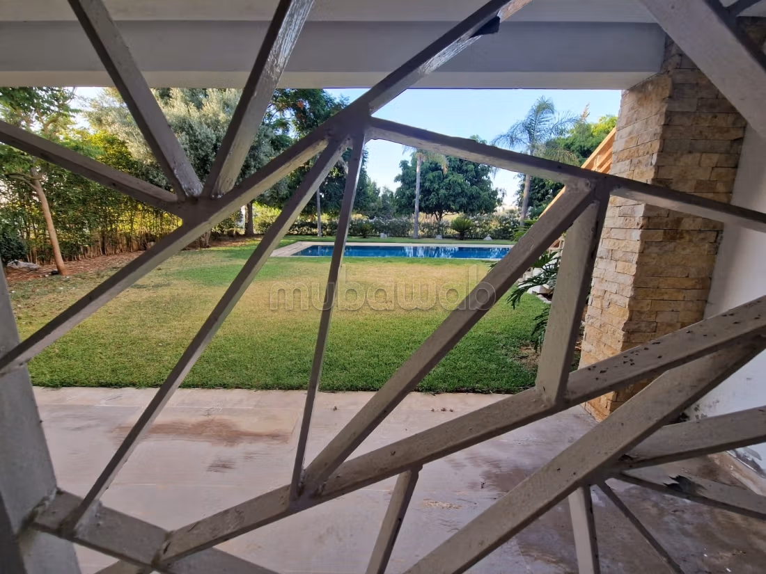 Villa d'exception 1100 m2 front golf