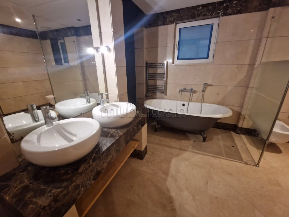Villa d'exception 1100 m2 front golf