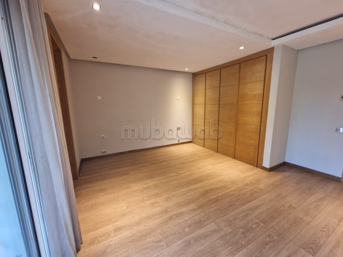 Villa d'exception 1100 m2 front golf