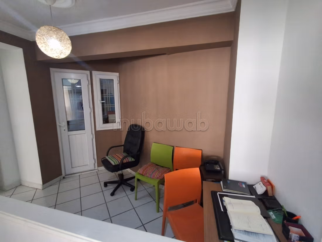 Bureau à louer au quartier administratif