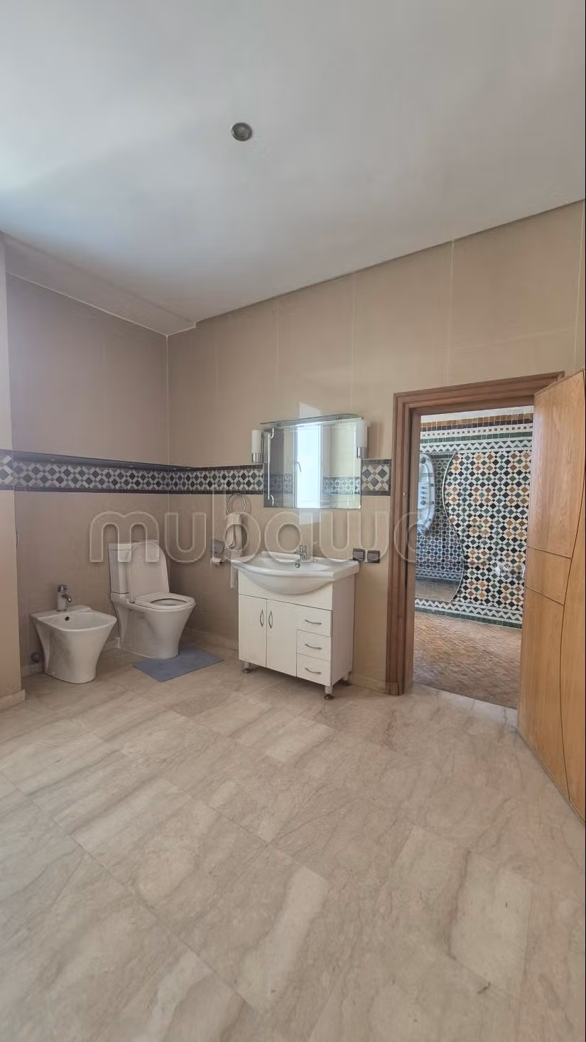 A louer Villa Vide 4ch 500m2 Oasis