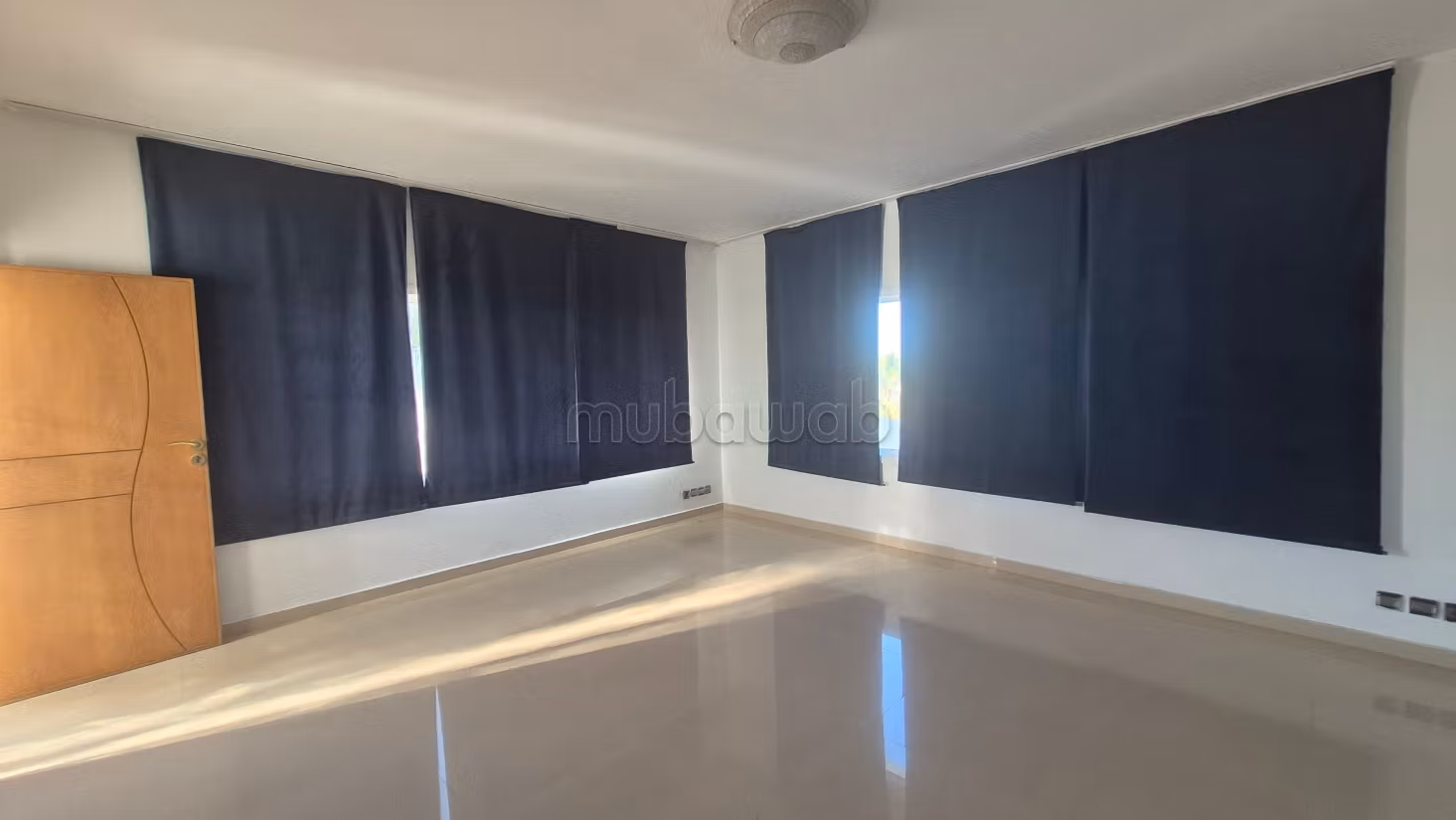 A louer Villa Vide 4ch 500m2 Oasis