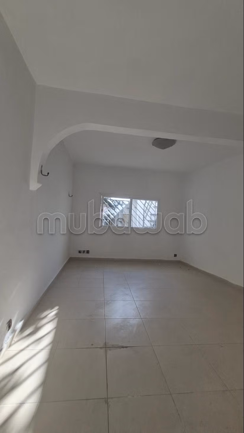 A louer Villa Vide 4ch 500m2 Oasis