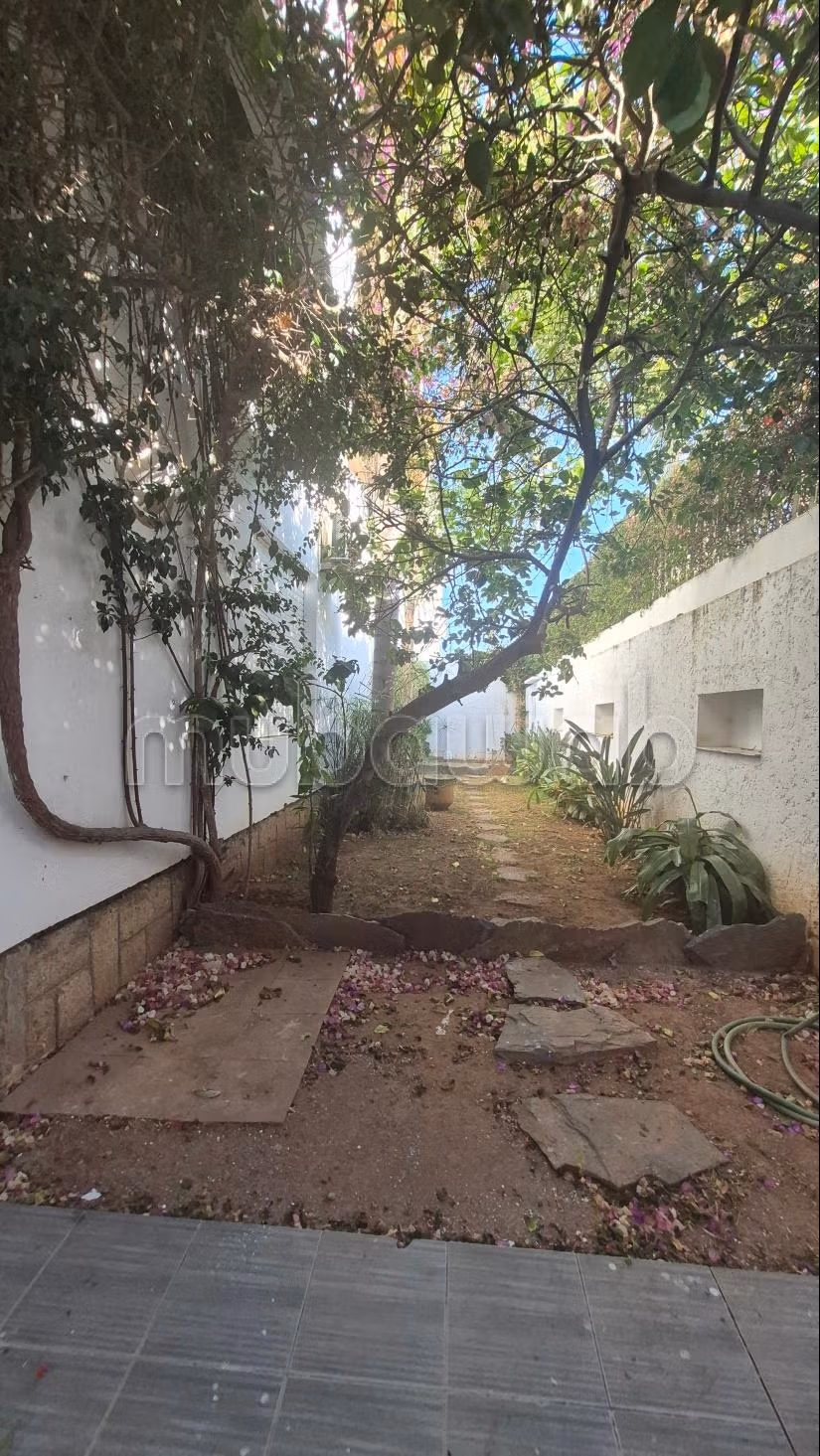 A louer Villa Vide 4ch 500m2 Oasis