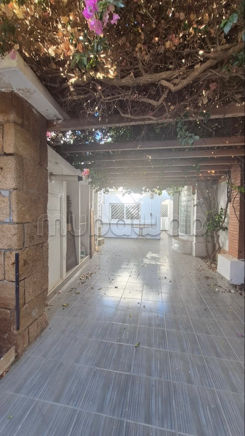 A louer Villa Vide 4ch 500m2 Oasis