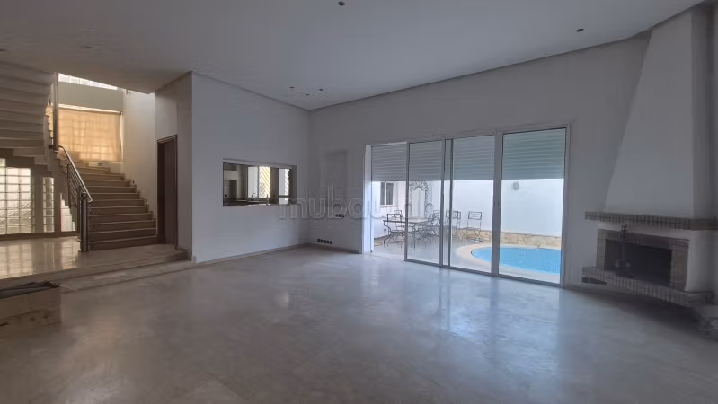 In affitto Villa Vuota 4 camere 500m2 Oasis