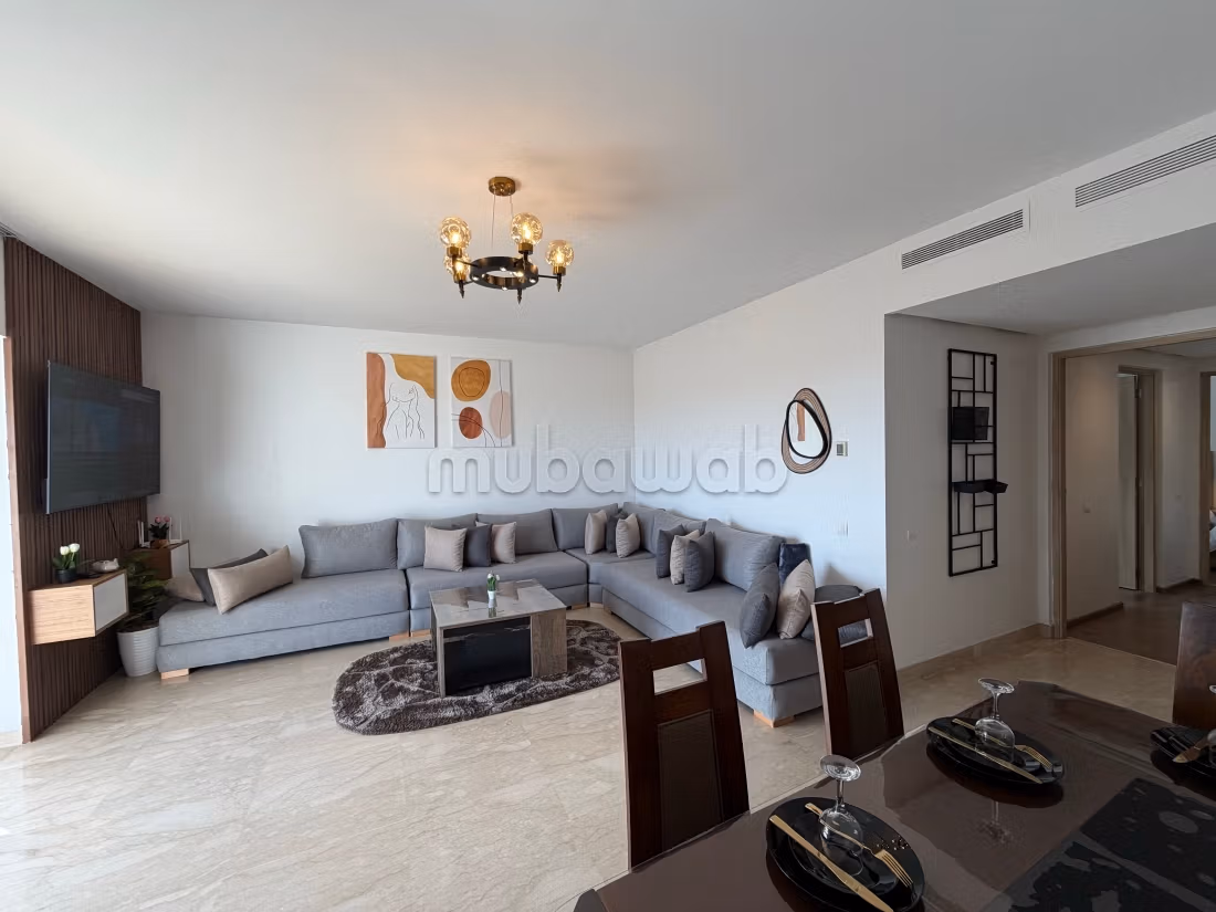 Appartement de vacances à louer à Founti.
Surface totale 95 m².
Piscine, climatisation