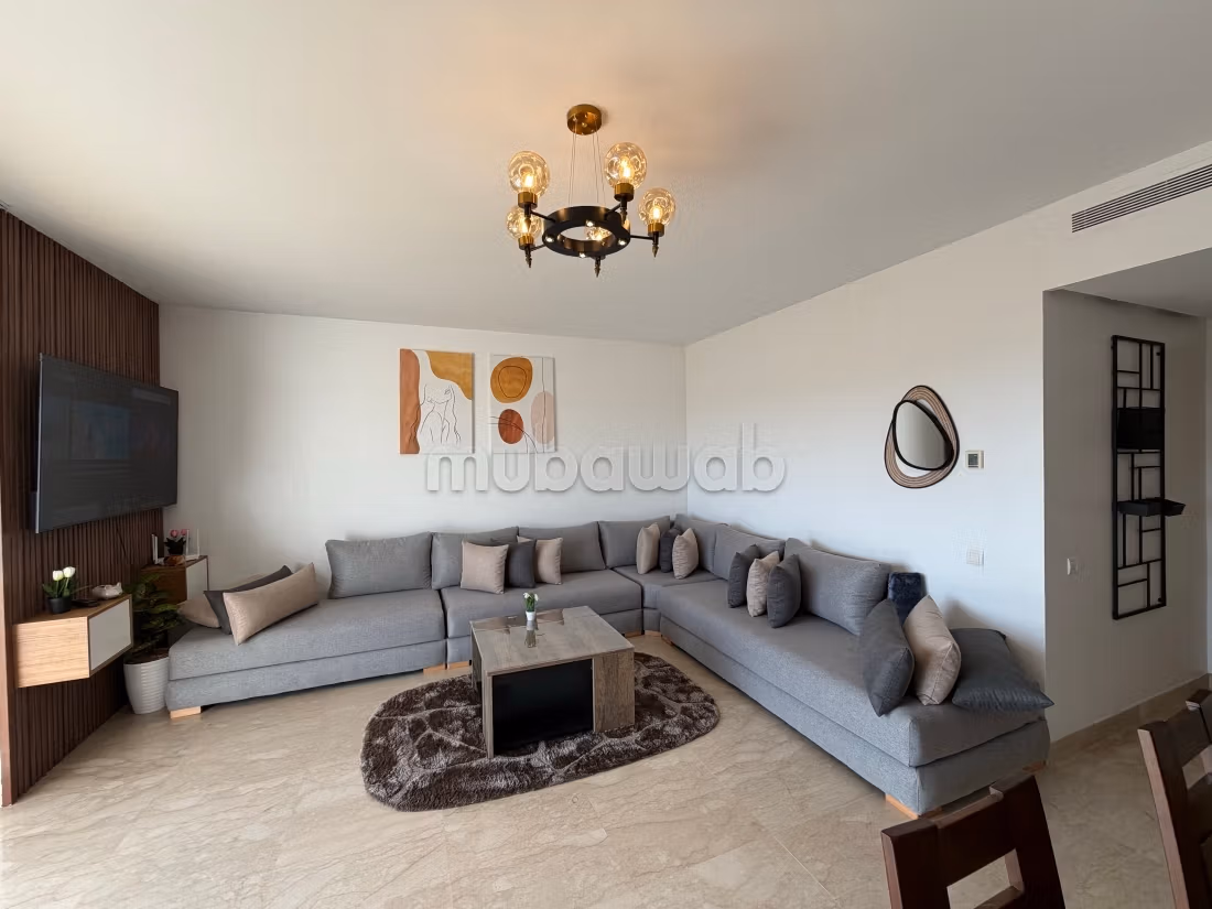 Appartement de vacances à louer à Founti.
Surface totale 95 m².
Piscine, climatisation