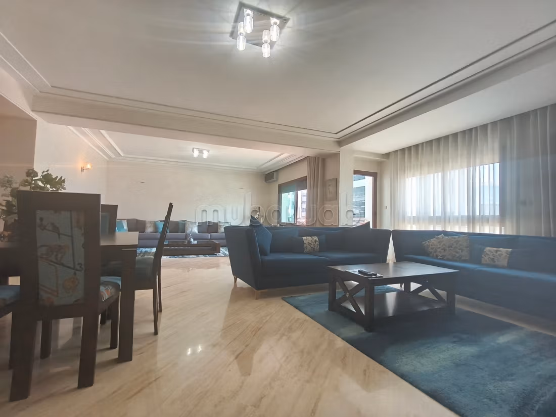 Bel Appartement à côté de Molière 
Palmier à louer