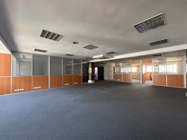Piano ufficio in affitto ad Agdal