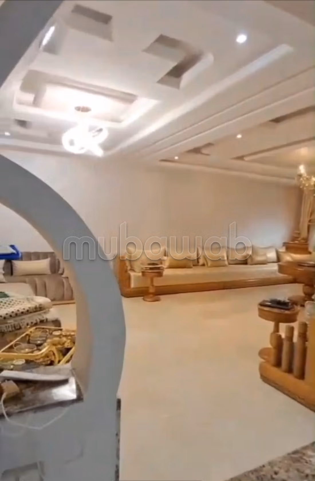Superbe appartement à vendre à Al Qods. 
8 pièces confortables. 
Fenêtres double vitrage — 3