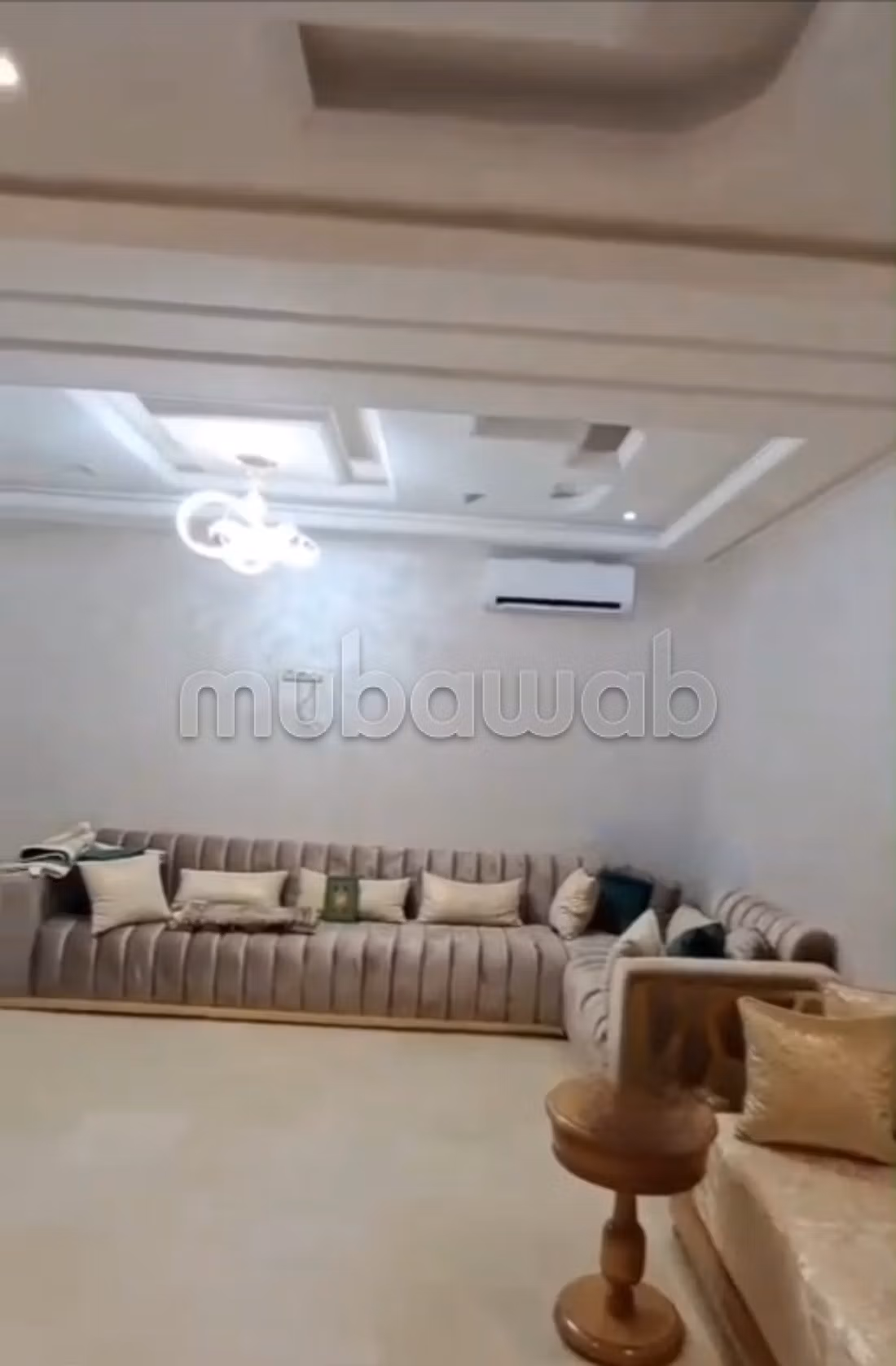 Superbe appartement à vendre à Al Qods. 
8 pièces confortables. 
Fenêtres double vitrage — 5