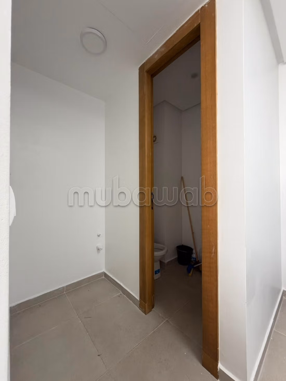 Uffici 4700dhs nera casa