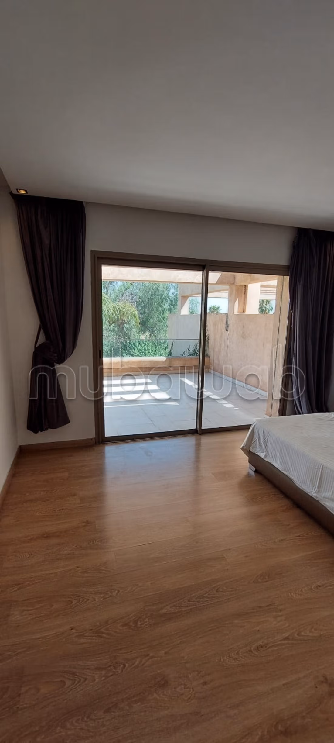 High standing villa location in Agdal. 3 large rooms. Furnished