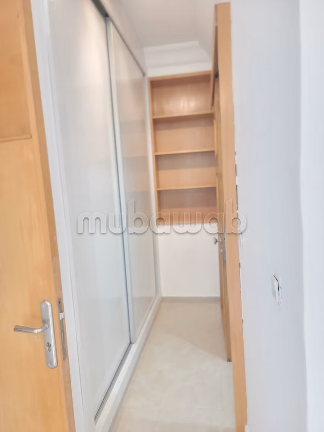 In affitto - Bel appartamento con 2 camere da letto a Hay Riad
