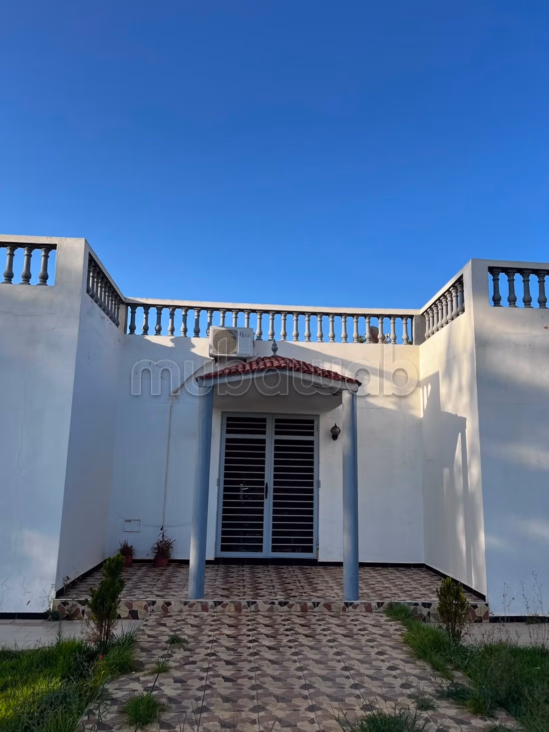 Fattoria Arredata con Piscina a Ain Johra - 3.617 m²