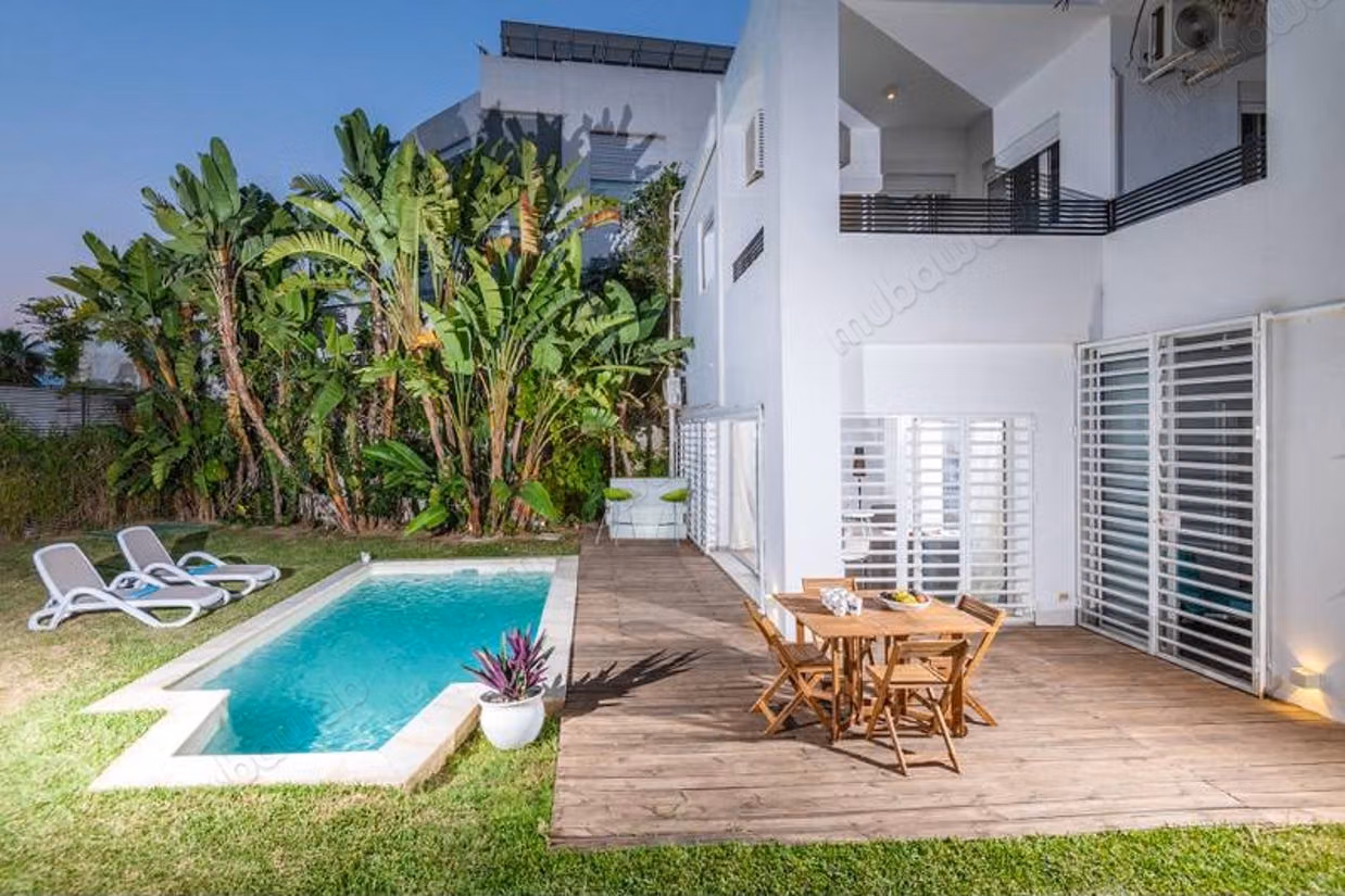 Superbe villa meublée avec piscine