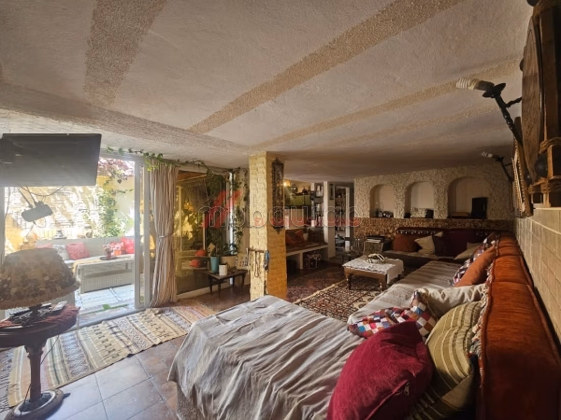 In vendita villa con 2 piani a Khzama Ouest