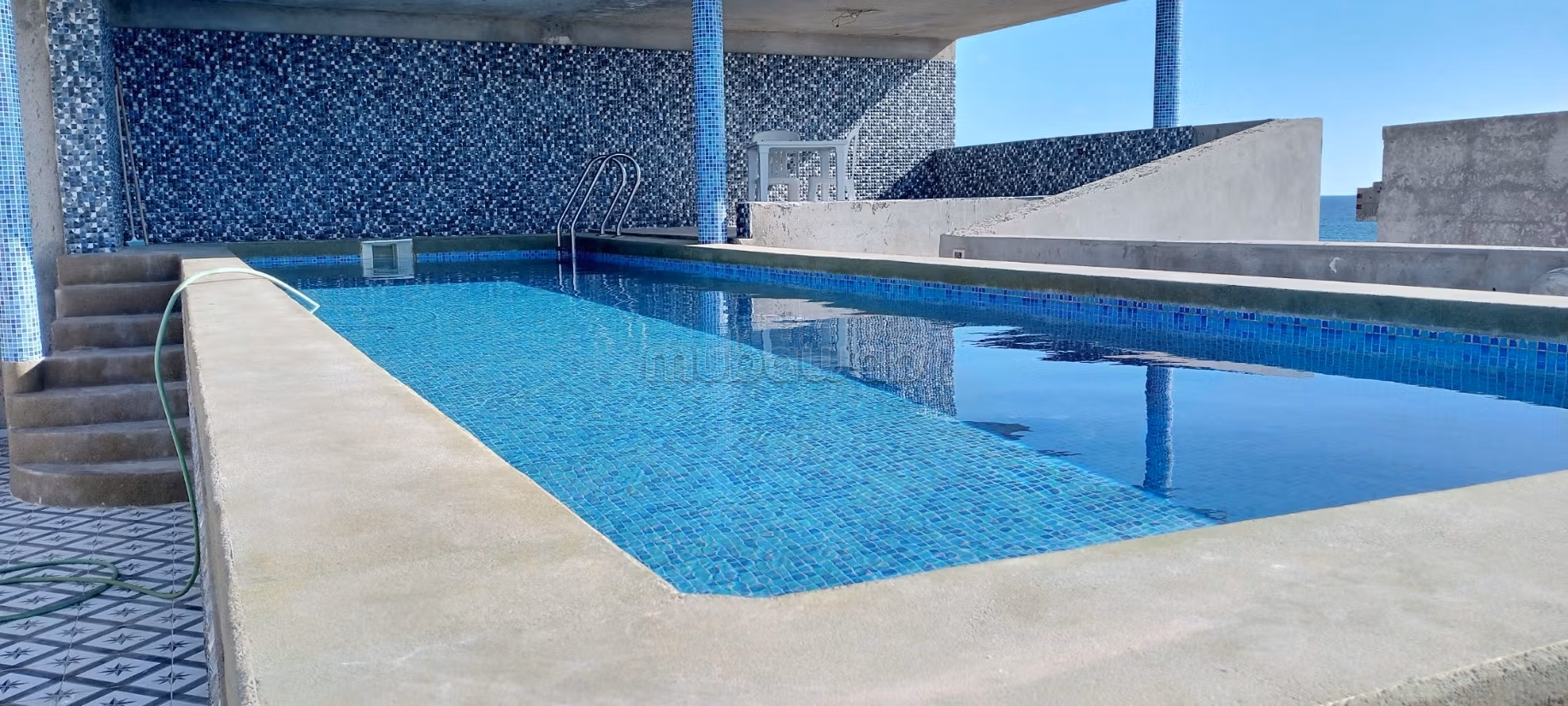 Air-conditioned apartment on the waterfront in SALAKTA