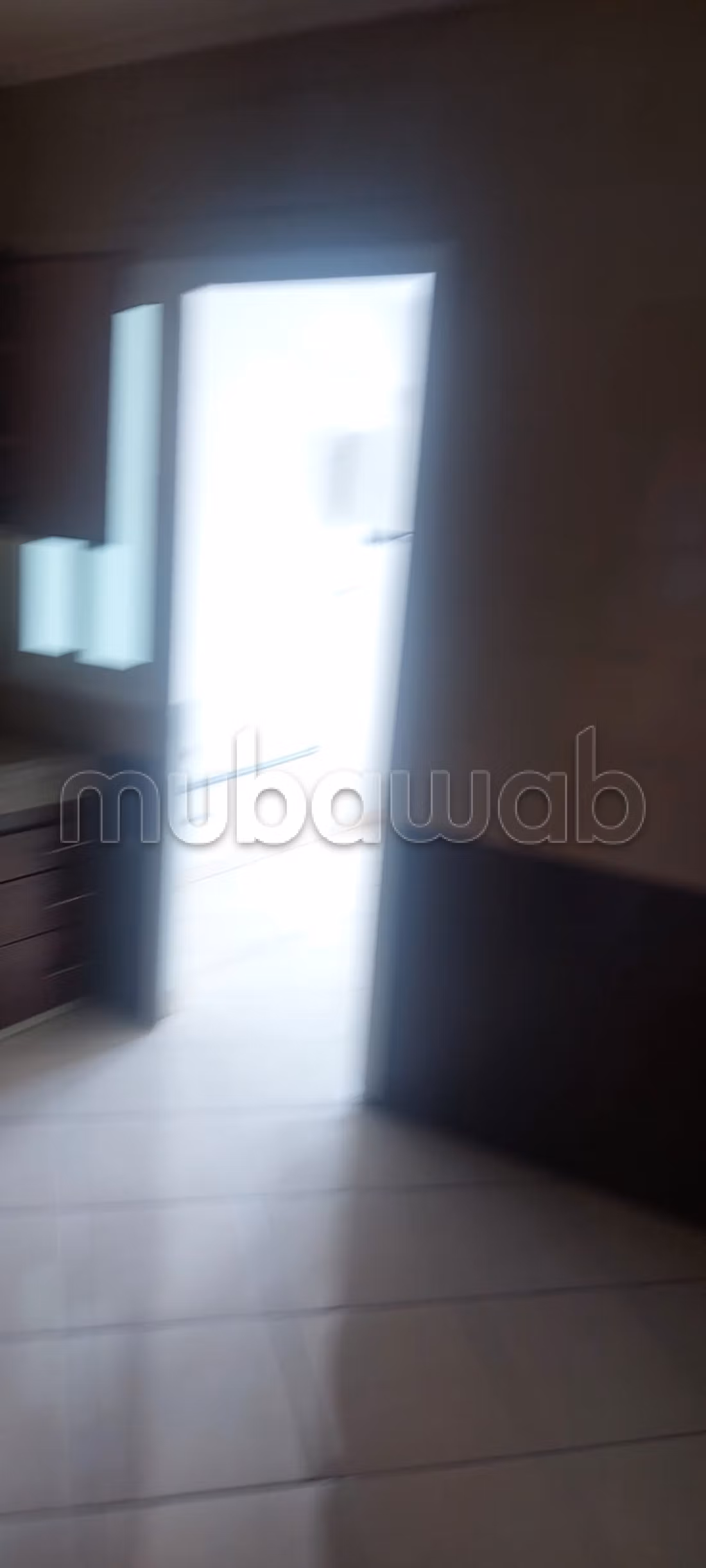 Beautiful empty apartment for rent in Harhoura