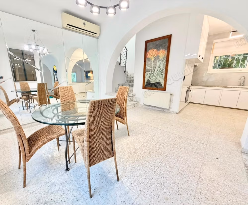 In affitto una villa con studio indipendente a Cartagine