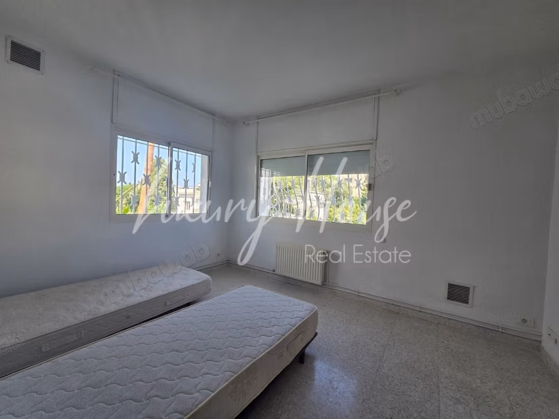 Una bella villa S3 arredata con giardino a Cartagine