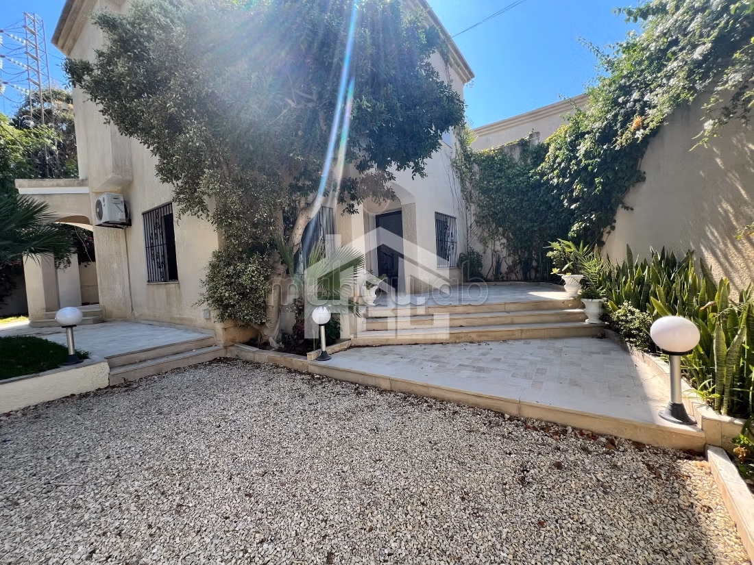In affitto Villa in S3 a Chotrana 2