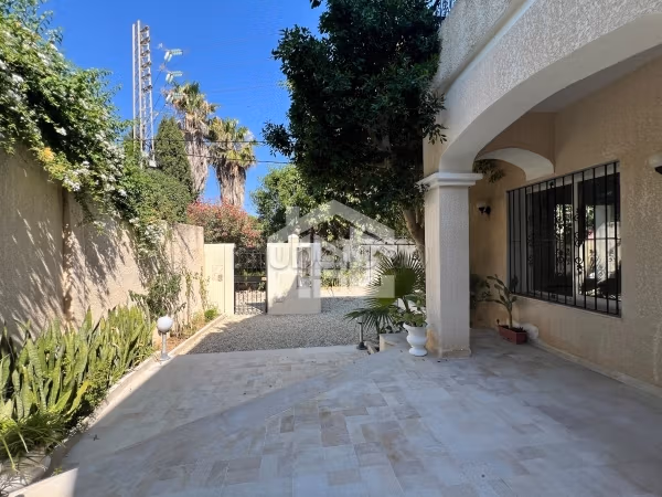A louer Villa en S3 à Chotrana 2
