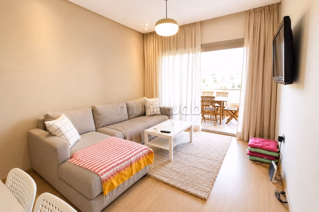 Superbe appartement à louer à Guéliz.
Surface de 50 m².
Meublé — 3
