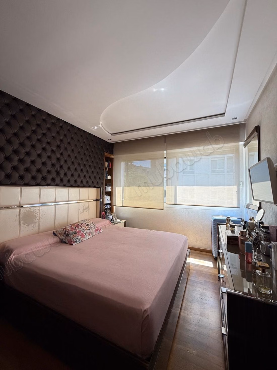 Superbe appartement à louer Agdal.
Superficie 155 m².
Terrasse et ascenseur