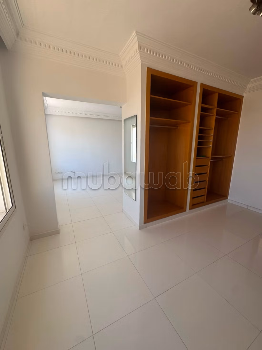 Triplex a la location vide a anfa 28000dh