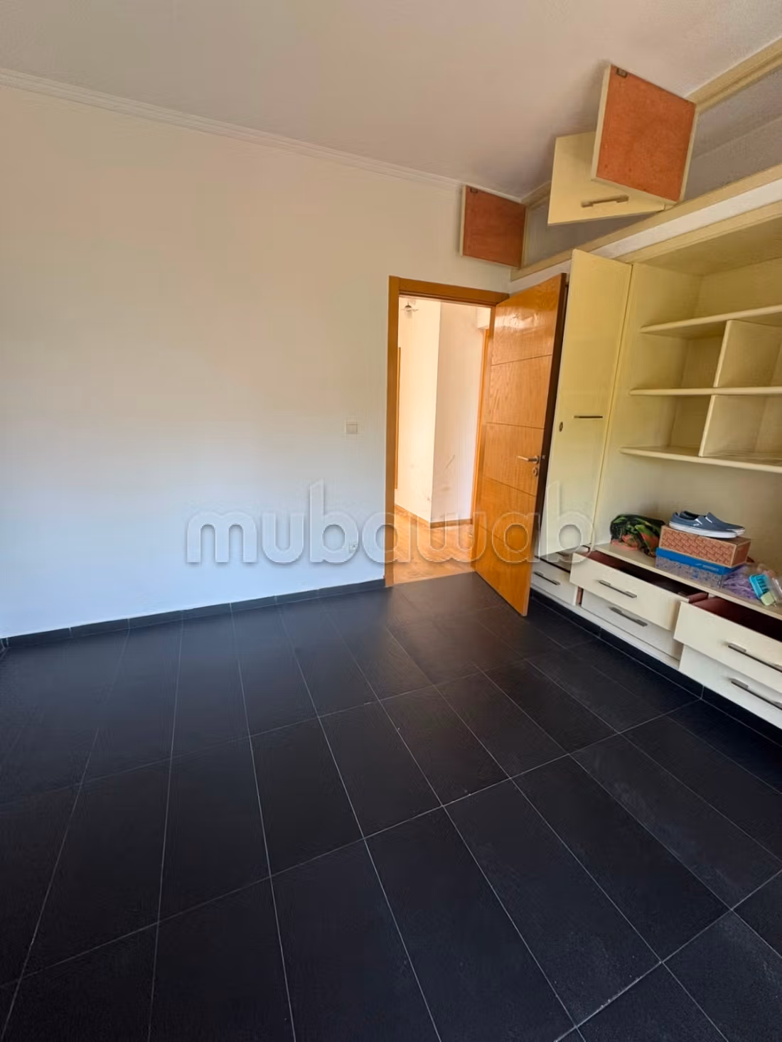 Triplex a la location vide a anfa 28000dh