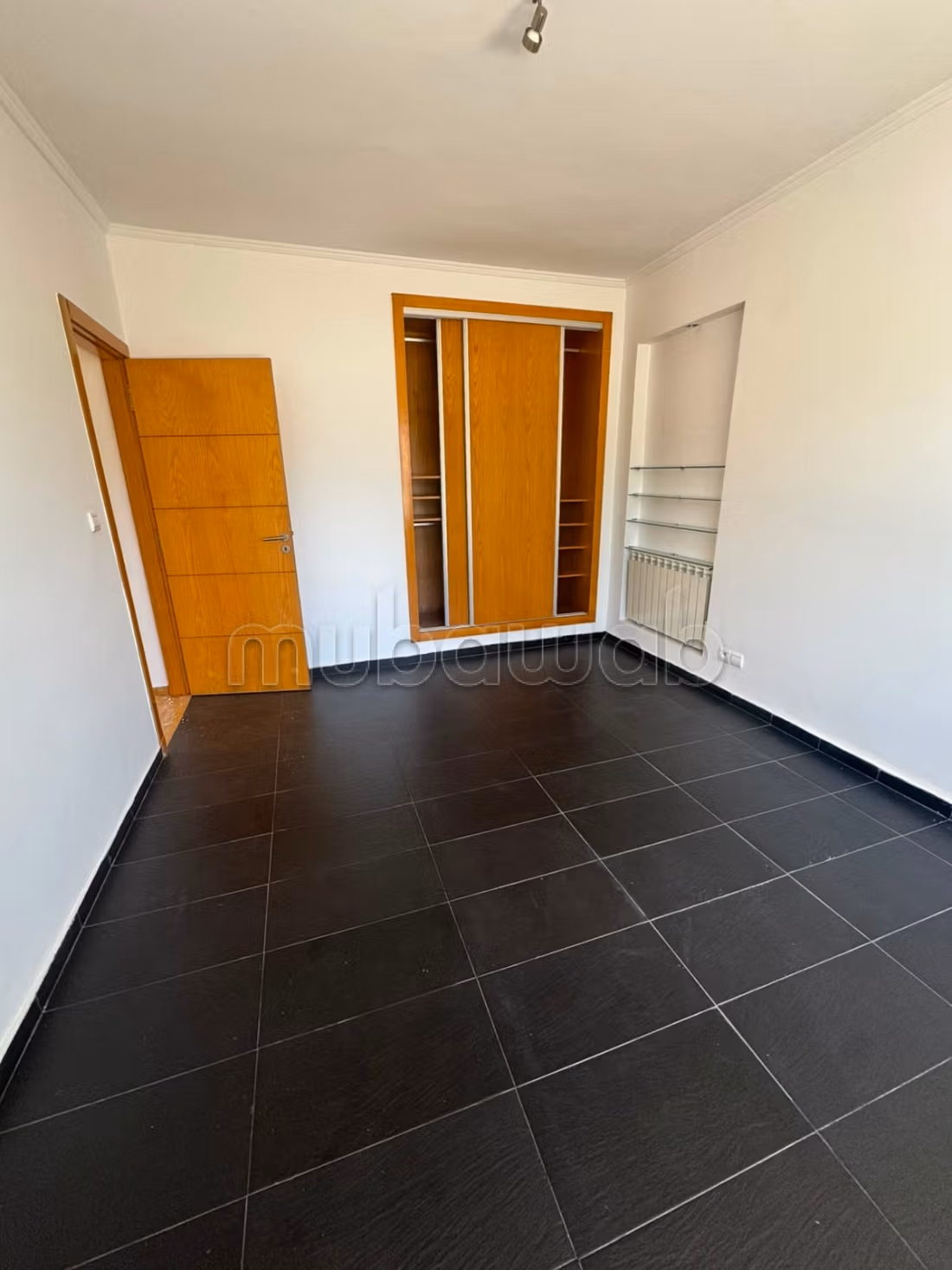 Triplex a la location vide a anfa 28000dh