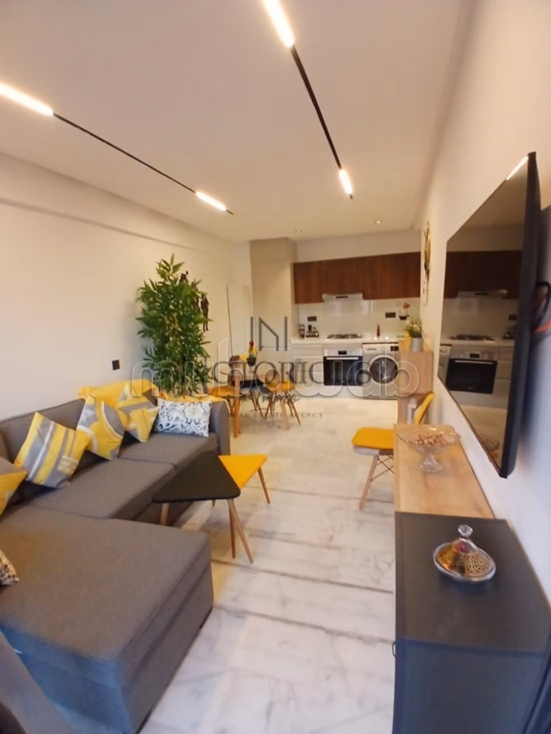 Studio à louer — 6