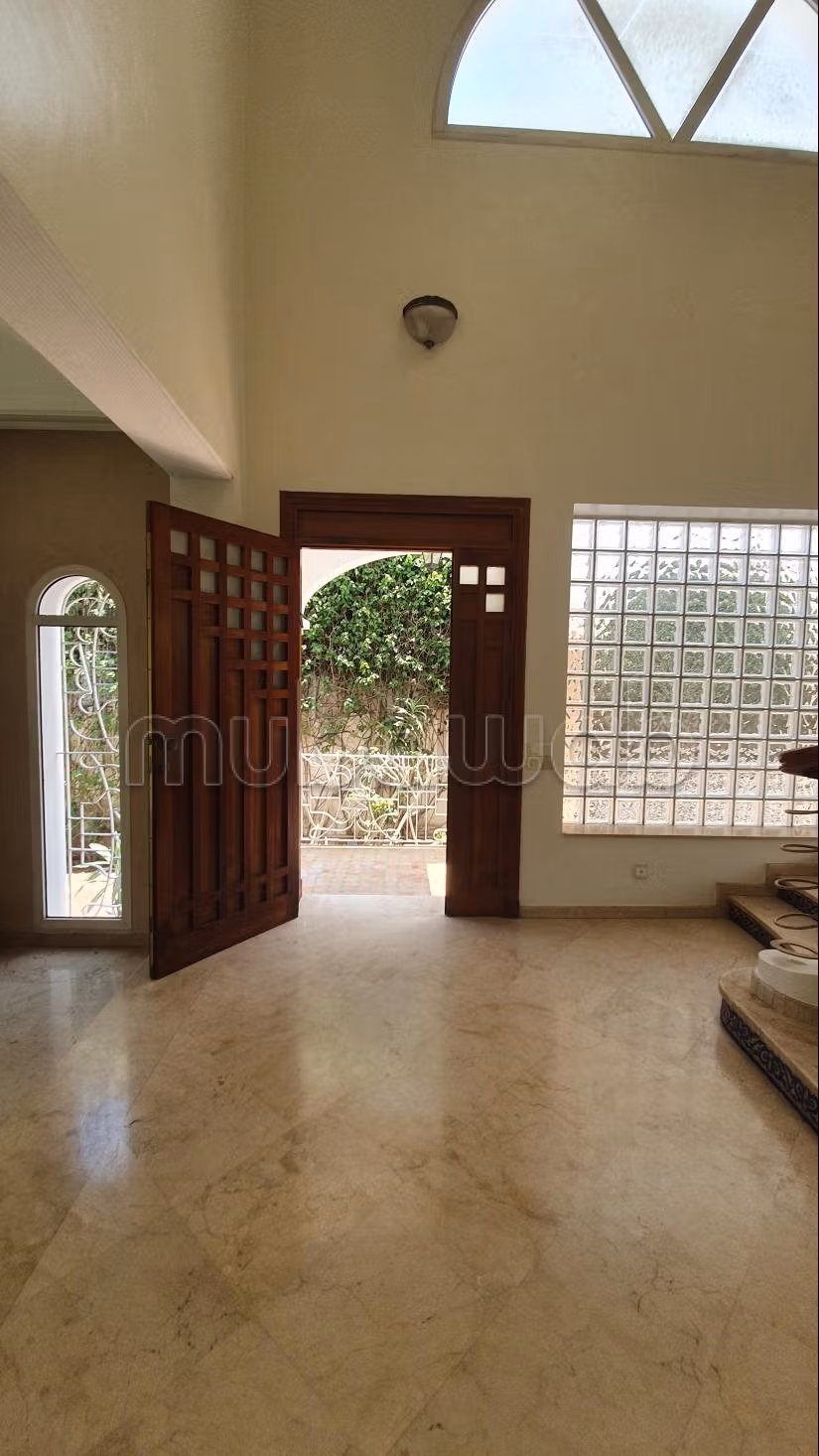 Bellissima villa in affitto a Ain Diab