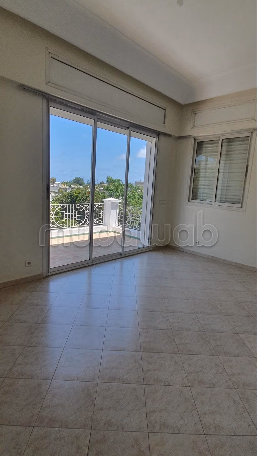 Bellissima villa in affitto a Ain Diab