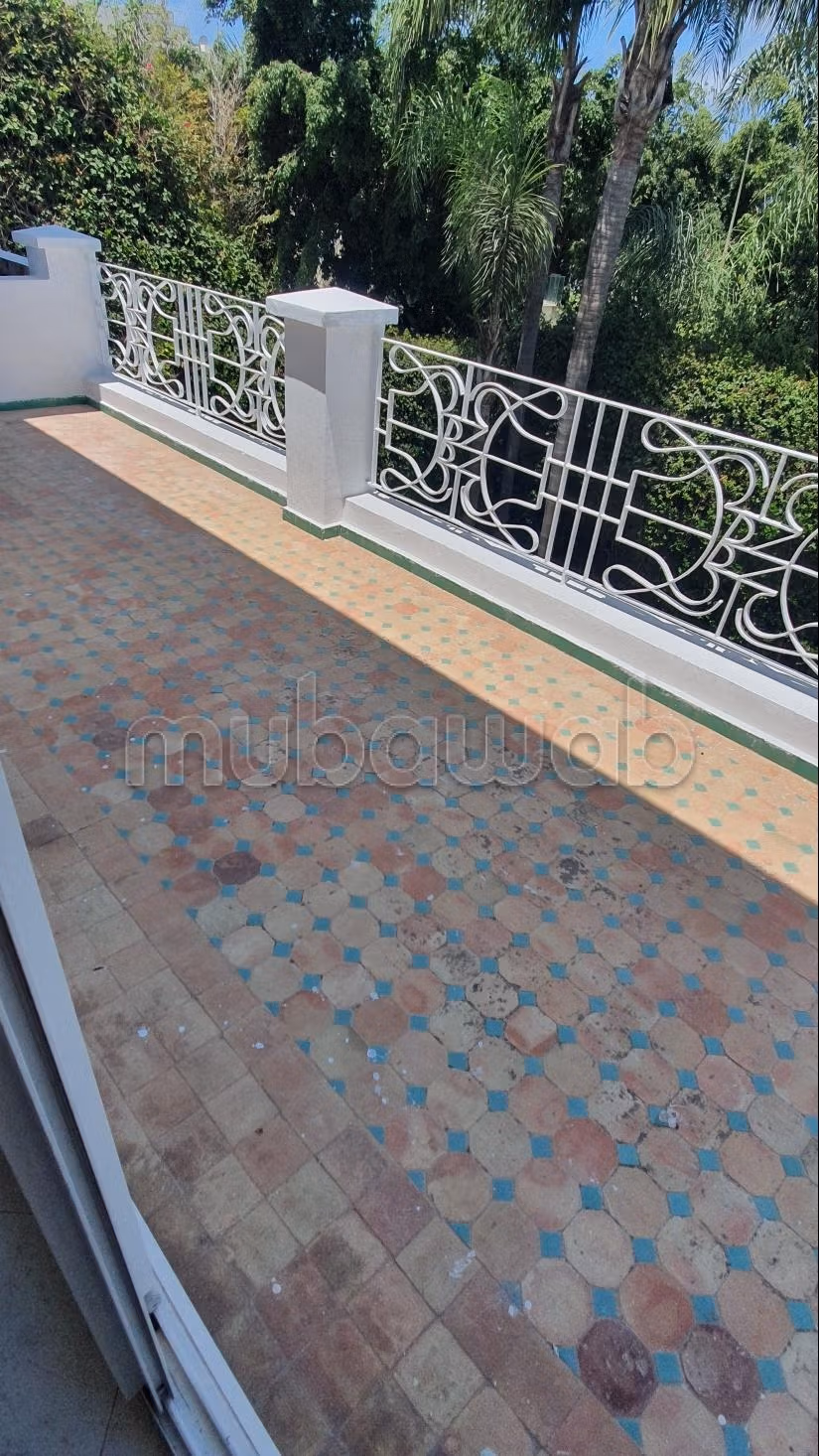 Bellissima villa in affitto a Ain Diab