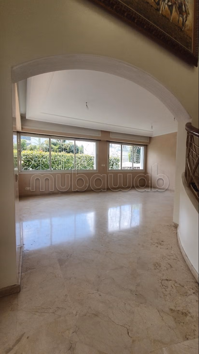 Bellissima villa in affitto a Ain Diab
