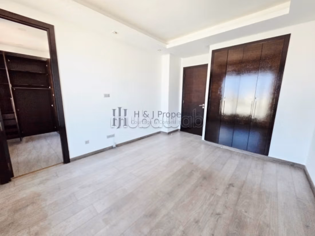 T4 de 134m² – etage eleve – résidence sécurisée — 6