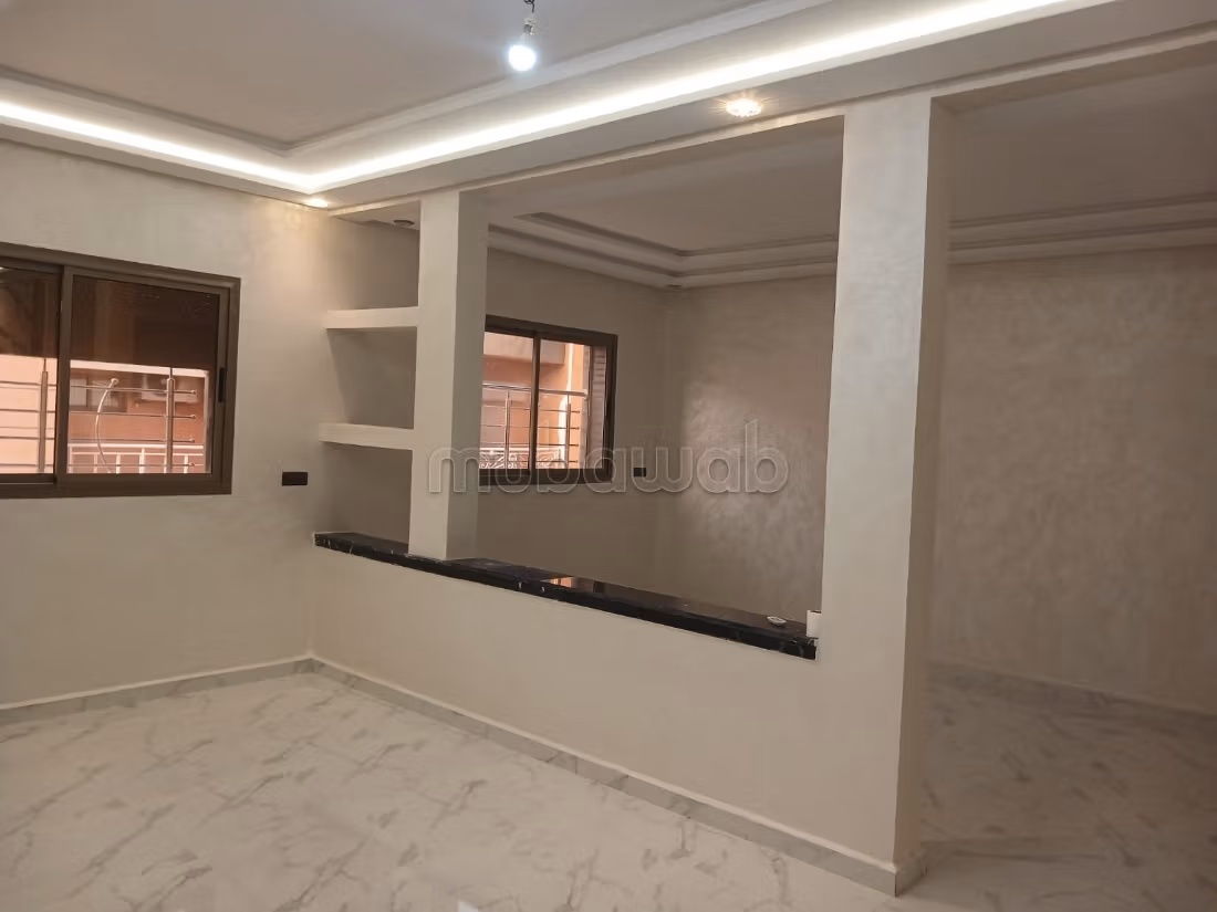 Vend appartement à Agourai. Surface de 100 m²