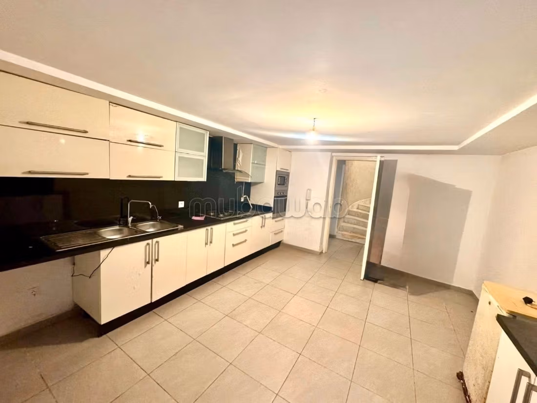 Dar Bouazza, Villa à vendre avec piscine 4 CH
