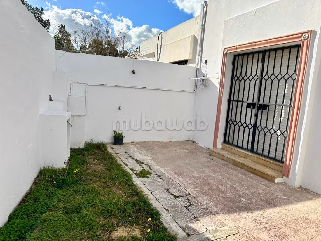Casa in vendita a El Manar 3.4 camere. Sistema satellitare e residenza sicura