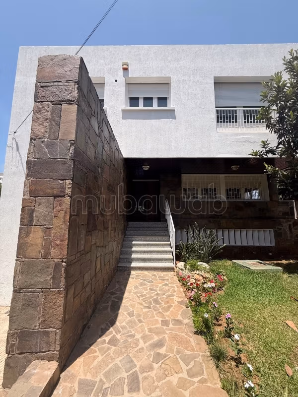 800m² Villa for rent in Hassan RABAT