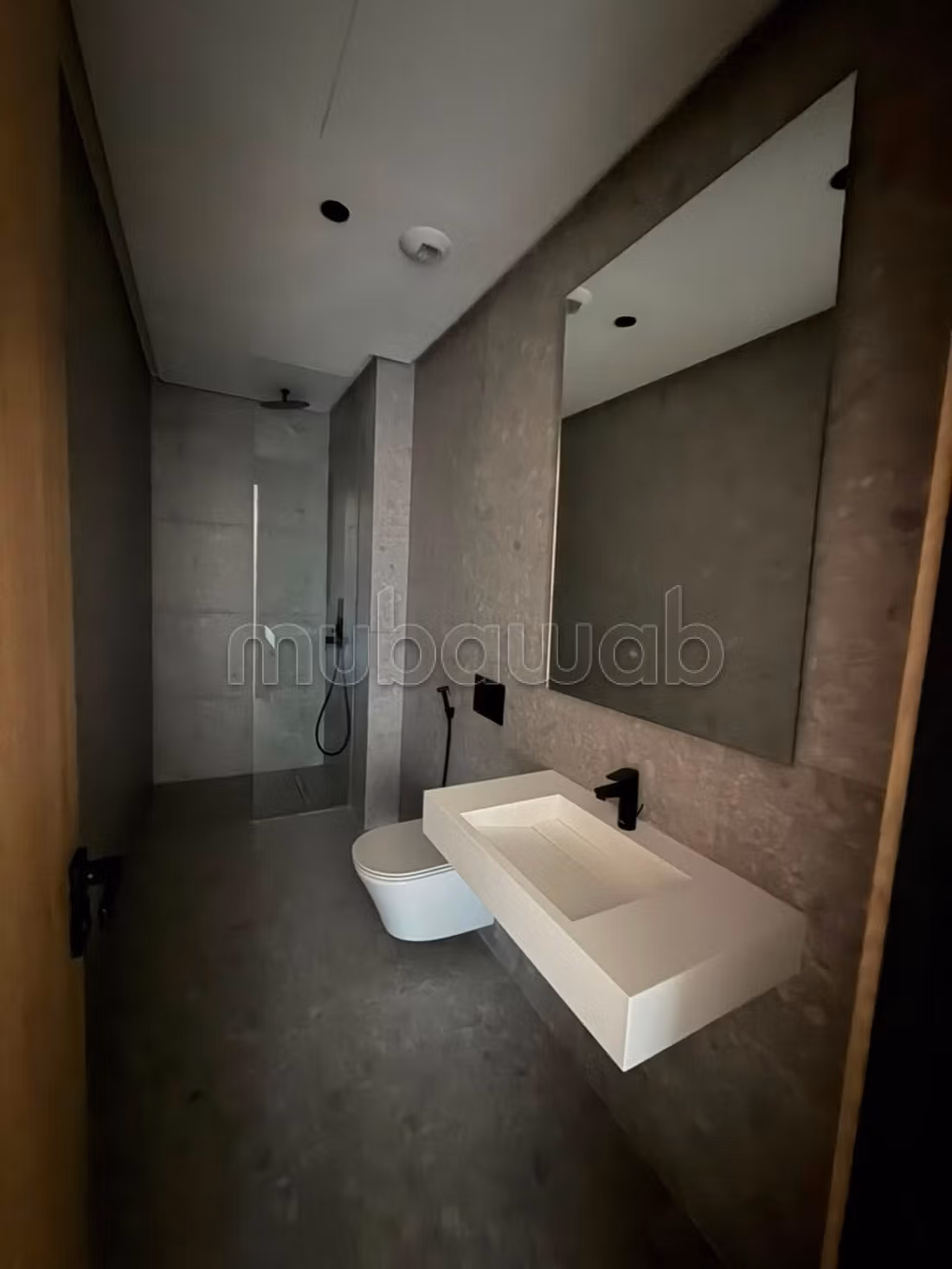 Duplex de 148m² en location à Souissi 
RABAT — 6