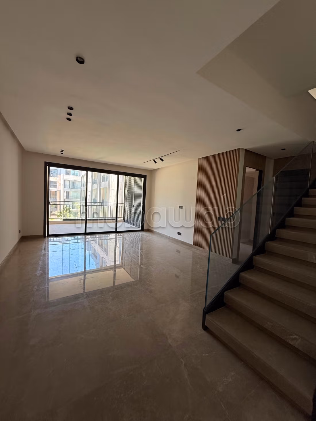 Duplex de 148m² en location à Souissi 
RABAT