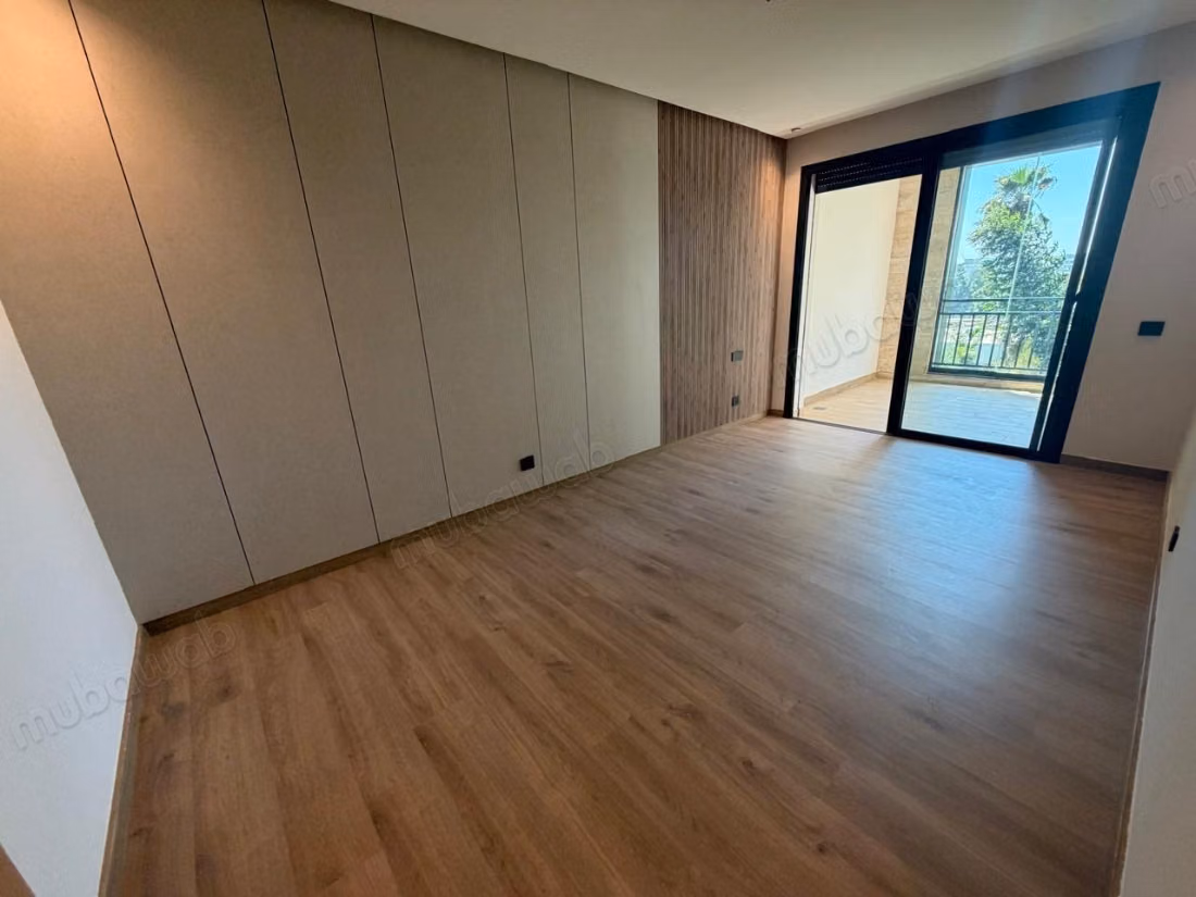 148m² duplex for rent in Souissi RABAT